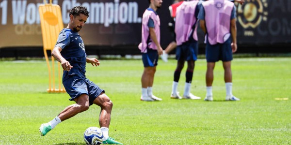 法甲揭幕战裁判揭秘：贝诺伊特·巴斯蒂安能否掌控巴黎与南特的激战？