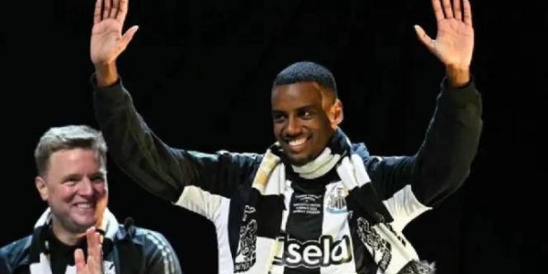 利物浦引援猛将伊萨克，挑战巅峰，技术全面对标哈兰德