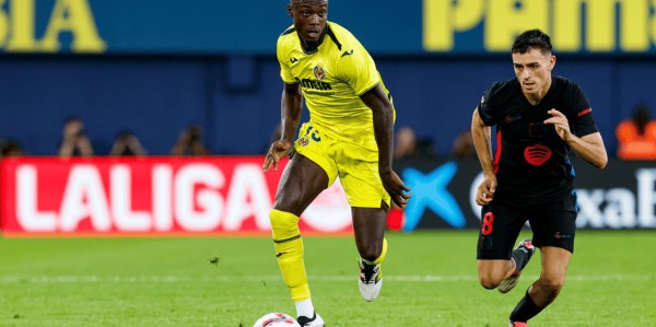 巴塞罗那 vs 比利亚雷亚尔：西甲积分榜榜首与第三名的对决