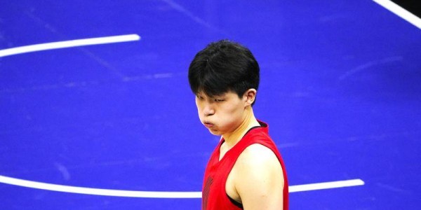 终结G联赛头名12连胜 杨瀚森两战10犯规11次失误