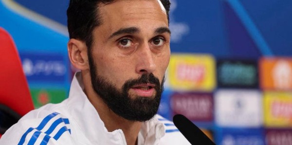 阿韦罗亚：介于安切洛蒂与穆里尼奥之间的优秀教练