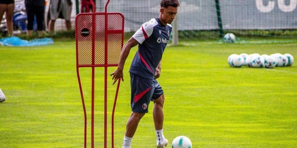 摩洛哥中场艾尔阿祖齐：从博洛尼亚到法甲的职业重启